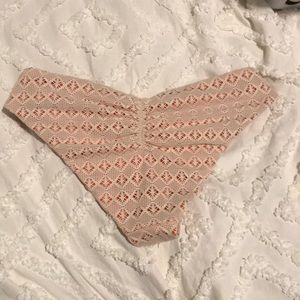 Scrunch butt swim bottoms